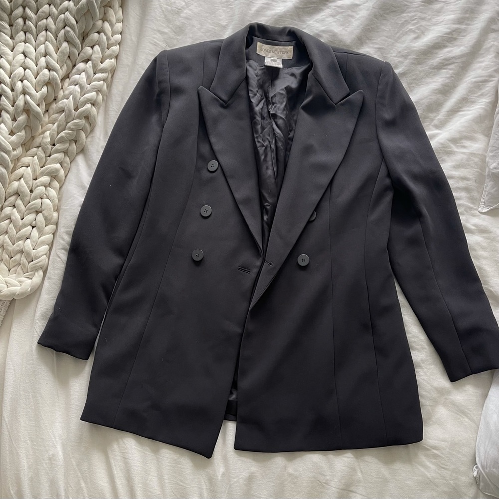 Dark Navy / Dark Grey Blazer
Oversized Long Blazer
jones New York Size 6 
28”L